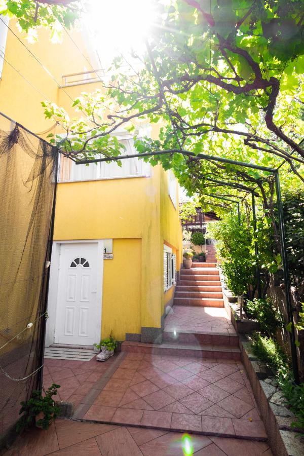 Apartmani Grguric Kornic Exterior photo