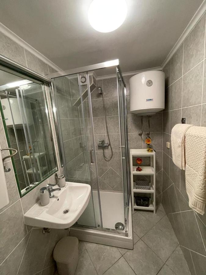 Apartmani Grguric Kornic Exterior photo