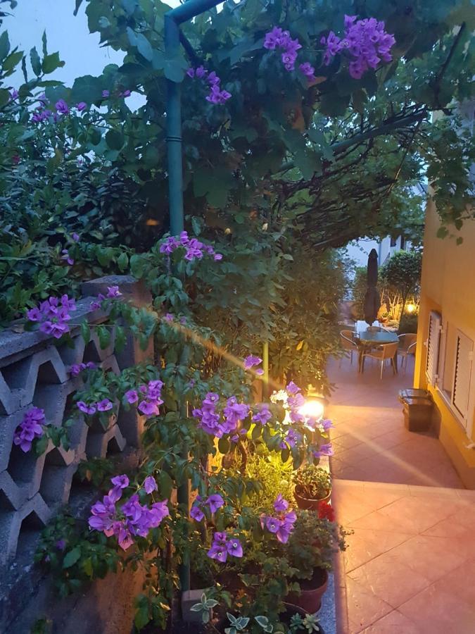 Apartmani Grguric Kornic Exterior photo