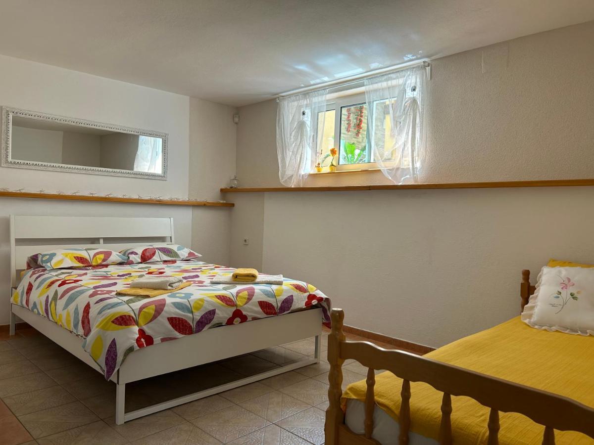 Apartmani Grguric Kornic Exterior photo